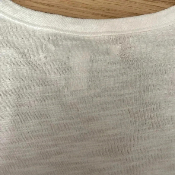 💥🆕 Maurices White Getting Tipsy Graphic Tank XS🆕 - Picture 7 of 8